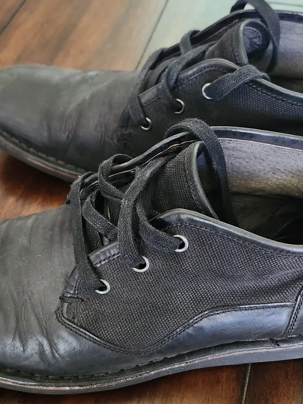 John Varvatos Hybrid Black Men's Lace-Up Chukka Boots